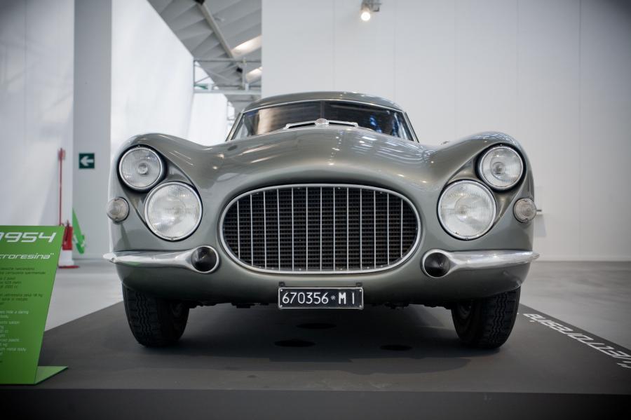 Fiat 8V Vetroresina 1954 года  (фото 10 из 11)
